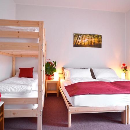 Bed and Breakfast Piccolo Orso Bruno Cavareno Exterior foto