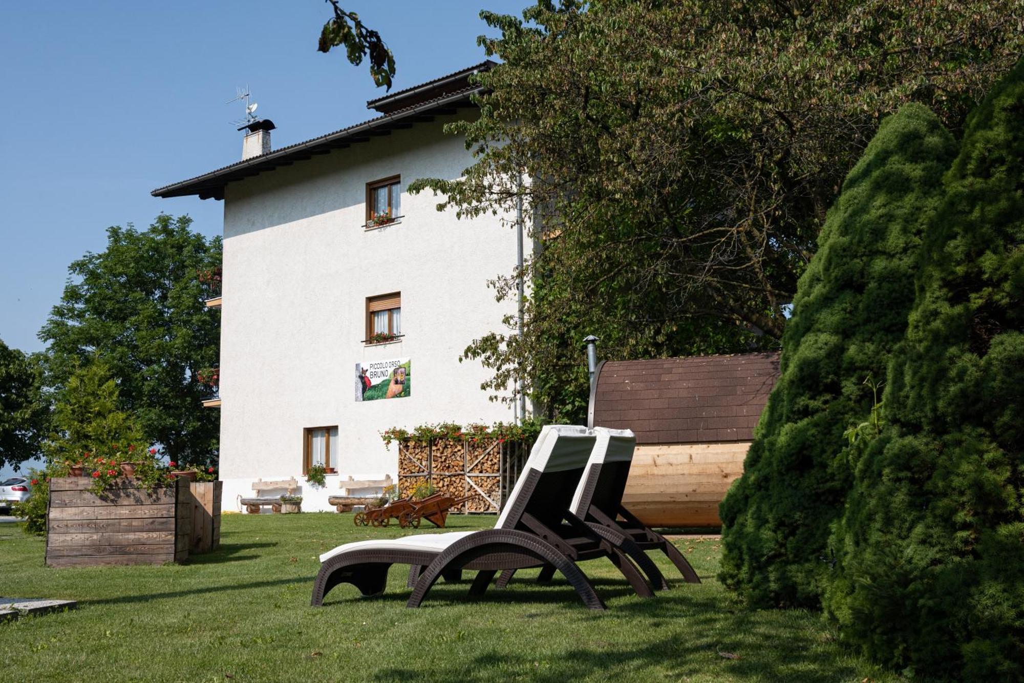 Bed and Breakfast Piccolo Orso Bruno Cavareno Exterior foto